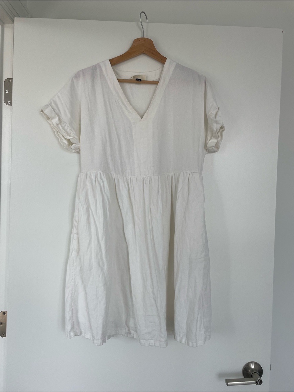 Universal Thread White V-Neck Linen Dress